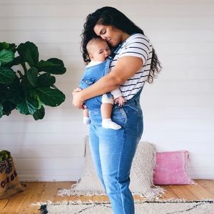 The classic Mumsie Maternity Overalls. Great for postpartum carrying baby!
